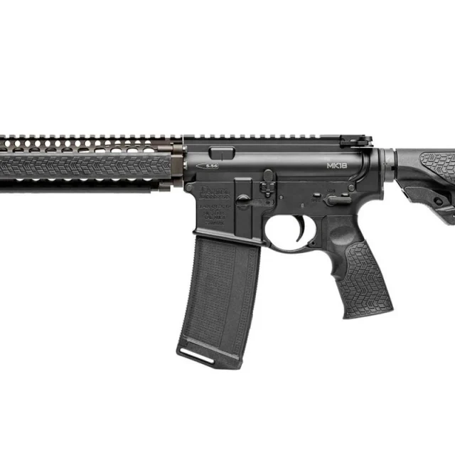 Daniel Defense DDM4 MK18 10.3” .223 Rem / 5.56 NATO – kompaktna taktička puška (Black/FDE)