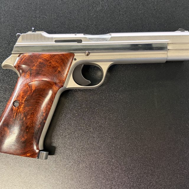 Rabljeni SIG P210-4 BGS Waffen Oschatz Tuning 5" – kalibar 9x19 mm