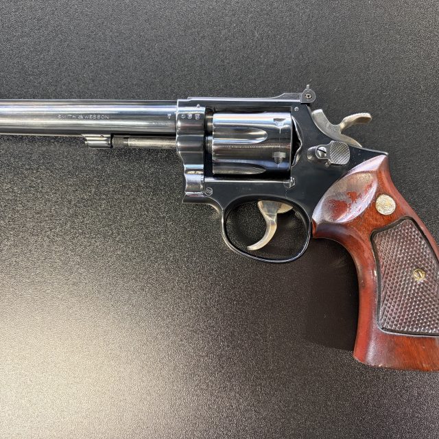 Rabljeni revolver Smith & Wesson 17-2 kalibra .22 LR